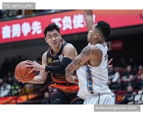 CBA赛场激战正酣辽宁队迎战北京北控全力争胜展现实力