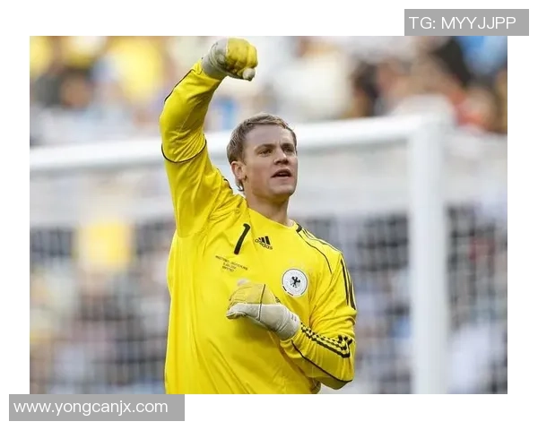 诺伊尔：守护球门的传奇门将与他的辉煌足球生涯探秘